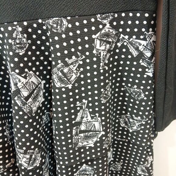 Lularoe Black White Long Sleeve Boat Ruffle Dress XL - Picture 4 of 9